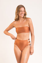 Load image into Gallery viewer, Model Front: Rio De Sol Bas Bottom Nocciola High-Waist-Spin
