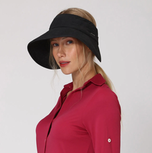 Load image into Gallery viewer, Model Front: Uv Line Visière Tokyo Fpu50+ Visor Black Uv
