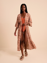 Load image into Gallery viewer, Model Front: Uv Line Chemise Long Shirtdress Tie Dye Pitanga Upf50+
