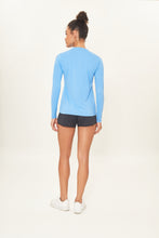 Load image into Gallery viewer, Model Back: Uv Line T-Shirt Camiseta Uv X Pro Ml Azul Claro Upf50+
