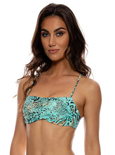 Load image into Gallery viewer, Image 02: Luli Fama Haut Top Square Animale Aqua
