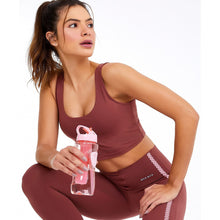 Load image into Gallery viewer, Image 04: Alto Giro Fitness Haut Top Bodytex Ii Com Laser Marrom Mahogany
