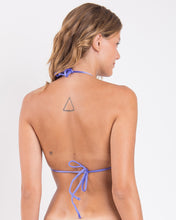 Load image into Gallery viewer, Image 05: Rio De Sol Haut Top Shimmer-Hortensia Tri-Inv
