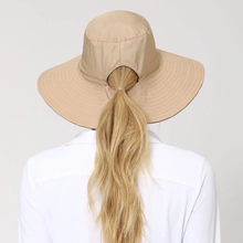 Load image into Gallery viewer, Model Back: Uv Line Chapeau Souple/Capeline San Diego Kaki/Preto
