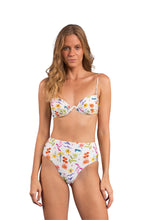 Load image into Gallery viewer, Model Front: Rio De Sol Ensemble Set Countryside Kyra Hotpants

