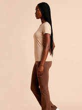 Load image into Gallery viewer, Image 03: Uv Line T-Shirt Longsleeve Fem New Fit Sand Upf50+
