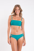 Load image into Gallery viewer, Model Front: Rio De Sol Haut Top Grove Bandeau-Reto
