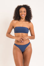 Load image into Gallery viewer, Image 03: Rio De Sol Ensemble Set Navy Bandeau-Reto Nice-Fio

