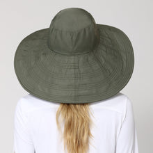 Load image into Gallery viewer, Model Back: Uv Line Chapeau Souple/Capeline Hat Beverly Hills I18 Fem Green Militar Upf50+
