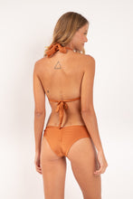 Load image into Gallery viewer, Model Back: Rio De Sol Haut Top Shimmer-Nocciola Mel
