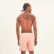Load image into Gallery viewer, Model Back: Uv Line Bermuda / Short Pour Homme Shorts Boxer Rose Upf50+
