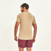 Load image into Gallery viewer, Model Back: Uv Line Fitness Haut T-Shirt Sport Fit Areia Upf50+
