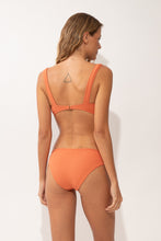 Load image into Gallery viewer, Model Back: Rio De Sol Ensemble Set Sand-Argila Mary Essential-Comfy
