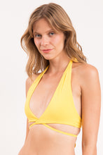 Load image into Gallery viewer, Image 13: Rio De Sol Haut Top Amarelo Kate
