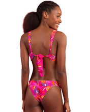 Load image into Gallery viewer, Image 07: Rio De Sol Ensemble Set Flavors Halter-Marina Essential-Cos
