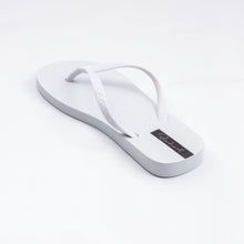 Load image into Gallery viewer, Image 04: Rio De Sol Tongs White Slim
