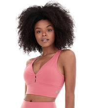 Load image into Gallery viewer, Model Front: Alto Giro Fitness Haut Top Supplex Termo Coral Energy
