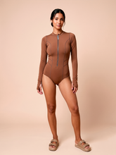 Load image into Gallery viewer, Model Front: Uv Line Une Pièce Long Sleeve Swimsuit Macae Brown Upf50+
