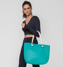 Load image into Gallery viewer, Image 02: Uv Line Sac De Plage Silicone Bag Turquesa
