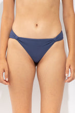 Load image into Gallery viewer, Gallery: Rio De Sol Bas Bottom Carmel-Blue Mel
