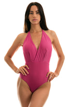 Load image into Gallery viewer, Model Front: Rio De Sol Une Pièce Cloque Lichia Transpassado
