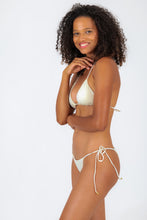 Load image into Gallery viewer, Image 04: Rio De Sol Haut Top Off-White Tri-Inv
