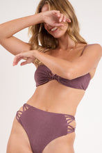 Load image into Gallery viewer, Image 07: Rio De Sol Ensemble Set Malibu-Ebano Bandeau-Iris Highwaist-Spin-Iris

