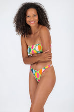 Load image into Gallery viewer, Model Front: Rio De Sol Bas Bottom Garden-City Nice-Fio
