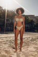 Load image into Gallery viewer, Image 08: Rio De Sol Bas Bottom Brisa-Pistache Essential
