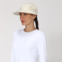 Load image into Gallery viewer, Image 02: Uv Line Casquette Visor Nice Fem Sand Upf50+
