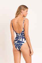 Load image into Gallery viewer, Model Back: Rio De Sol Une Pièce Pottery Hype
