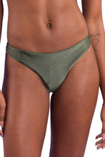 Load image into Gallery viewer, Gallery: Rio De Sol Bas Bottom Croco Essential
