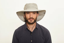Load image into Gallery viewer, Model Front: Uv Line Chapeau Souple/Capeline Hat Safari L Masc Sand Upf50+
