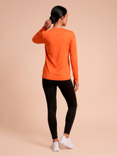 Load image into Gallery viewer, Model Back: Uv Line T-Shirt Longsleeve Uvpro Fem Pitanga Upf50+
