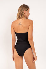 Load image into Gallery viewer, Model Back: Rio De Sol Une Pièce Malibu-Black Sara-Op
