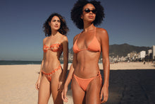 Load image into Gallery viewer, Image 14: Rio De Sol Haut Top Sand-Argila Tri-Aya
