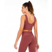Load image into Gallery viewer, Model Back: Alto Giro Fitness Haut Top Bodytex Ii Com Laser Marrom Mahogany
