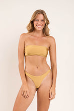 Load image into Gallery viewer, Model Front: Rio De Sol Haut Top Fluity-Dourado Bandeau-Reto

