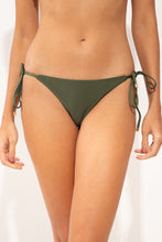 Load image into Gallery viewer, Gallery: Rio De Sol Bas Bottom Shimmer-Croco Ibiza-Comfy-Gold
