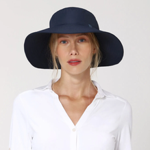 Load image into Gallery viewer, Model Front: Uv Line Chapeau Souple/Capeline Lyon Marinho
