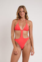 Load image into Gallery viewer, Model Front: Rio De Sol Une Pièce Malibu-Folia Becky
