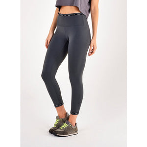 Model Front: Alto Giro Fitness Bas Legging Airttack Plus Bolso Cos Lateral Grafite