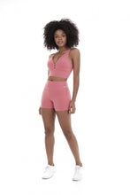 Load image into Gallery viewer, Model Front: Alto Giro Fitness Ensemble / Look Supplex Termo Coral Energy
