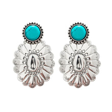 Load image into Gallery viewer, Earrings Myrthda Silver Hipanema
