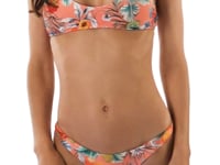Load and play video in Gallery viewer, Video: Rio De Sol Ensemble Set Frutti Bralette Essential

