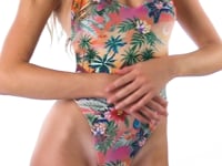 Load and play video in Gallery viewer, Video: Rio De Sol Une Pièce Sunset Sofia
