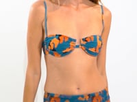 Load and play video in Gallery viewer, Video: Rio De Sol Jupe De Page Luma Mini Skirt Ruched
