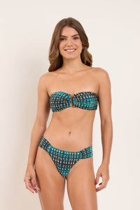 Model Front: Rio De Sol Bas Bottom Brisa Baobi