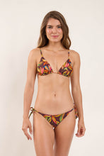 Load image into Gallery viewer, Model Front: Rio De Sol Bas Bottom Fiore Lacinho
