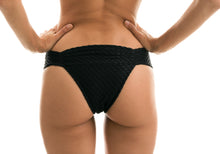 Load image into Gallery viewer, Image 06: Rio De Sol Bas Bottom Kiwanda Preto Bandeau
